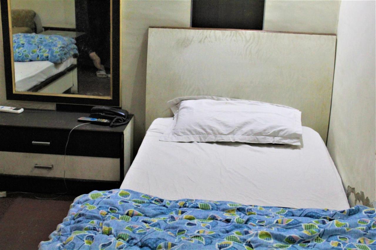 Central Guest House , Walk In Dargah & Markaz Nuova Delhi Esterno foto