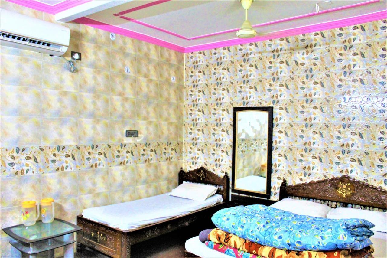 Central Guest House , Walk In Dargah & Markaz Nuova Delhi Esterno foto