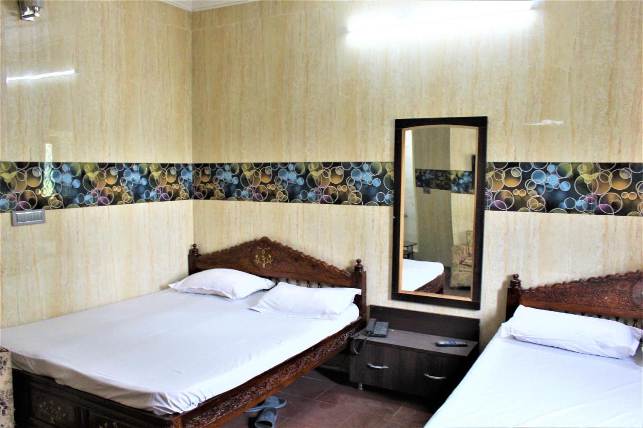Central Guest House , Walk In Dargah & Markaz Nuova Delhi Esterno foto