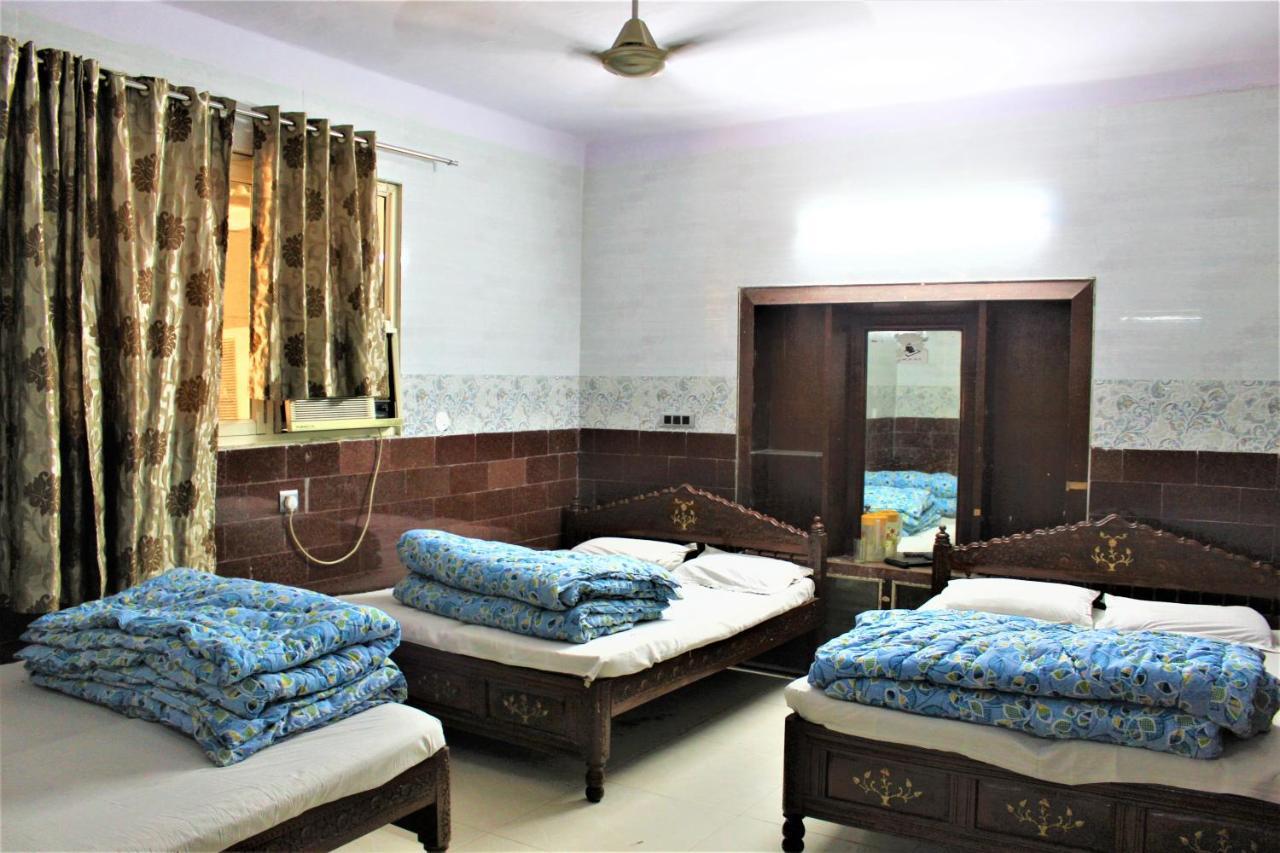 Central Guest House , Walk In Dargah & Markaz Nuova Delhi Esterno foto